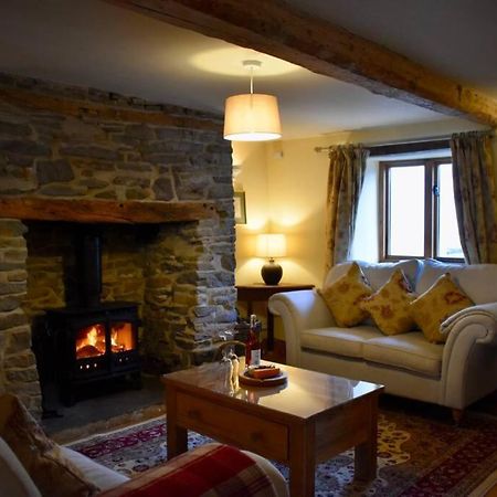 Cross Keys Cottage Holiday Let 毕晓普斯堡 外观 照片