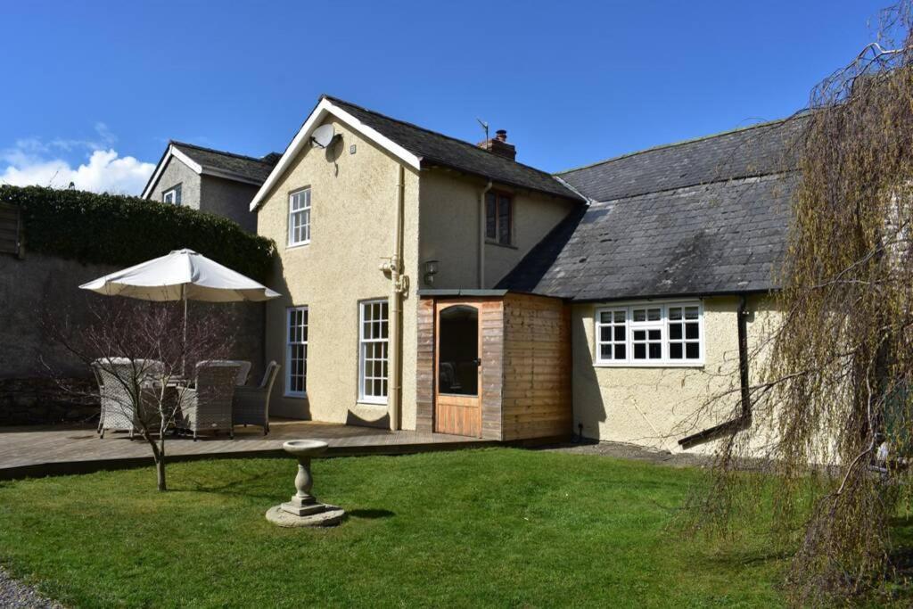 Cross Keys Cottage Holiday Let 毕晓普斯堡 外观 照片